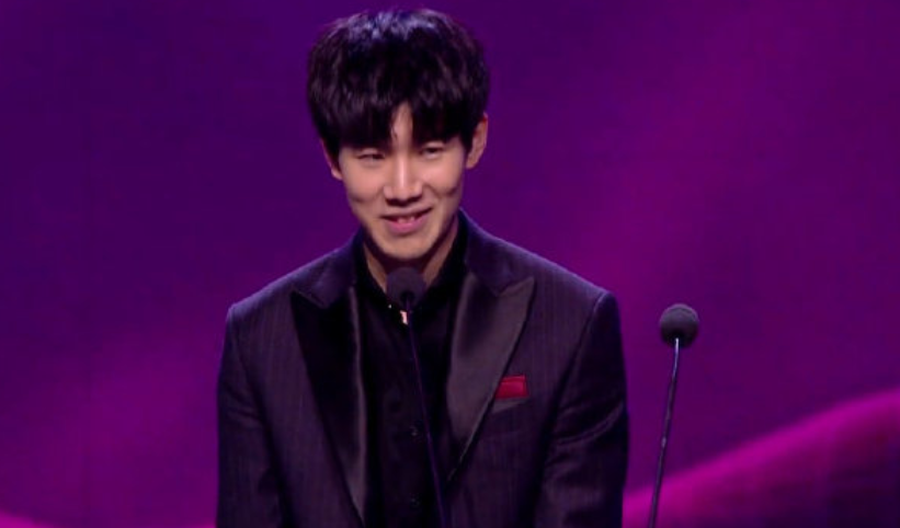 EDG官方：上调二队下路TheSnake至一队