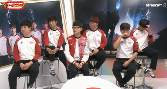 冠军中单真是太强了😤 Zeka 自2022年泡泡赛以来，从未在第五局中失利，并且赢得了8场连胜！