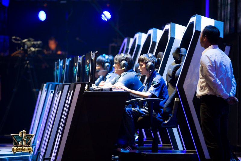 从法庭到游戏竞技场，米纳斯吉拉斯的律师们在争夺CS2奖杯的战斗中